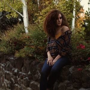 Meet your Posher, Kiara